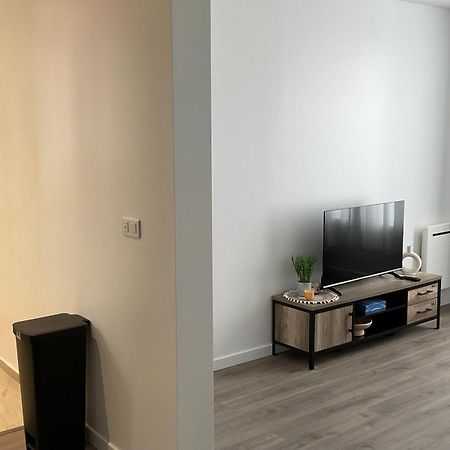 Appartement F3, Proche Paris エピネー・シュル・セーヌ エクステリア 写真